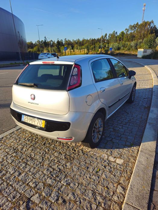 Fiat Grande Punto 1.4 Gasolina + GPL de Origem | 2012 | 5 Portas — photo 4