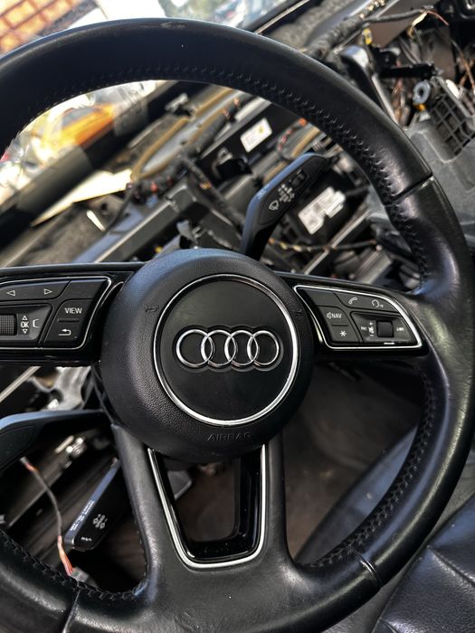 Подушка airbag Audi A4 B9 в руль