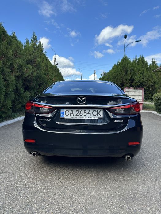 Продаж автомобіля Mazda 6