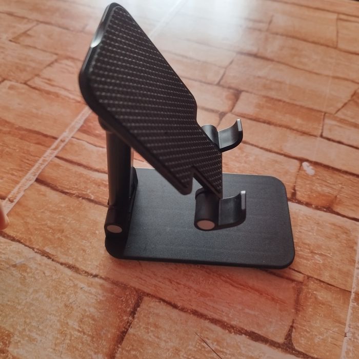 Stojak na telefon, pad.ps3 i ps4  itp