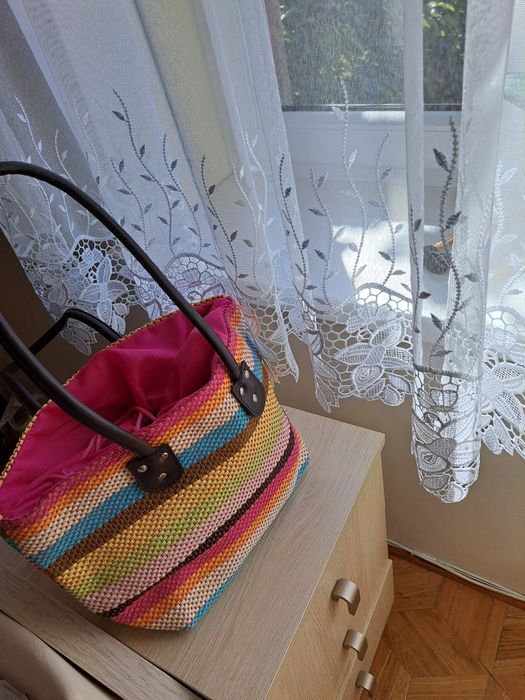 Kolorowa torba na długim pasku