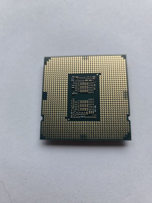 Procesor Intel i7-10700KF 8 x 3,8 GHz gen. 10 LGA 1200 ( Po testach )