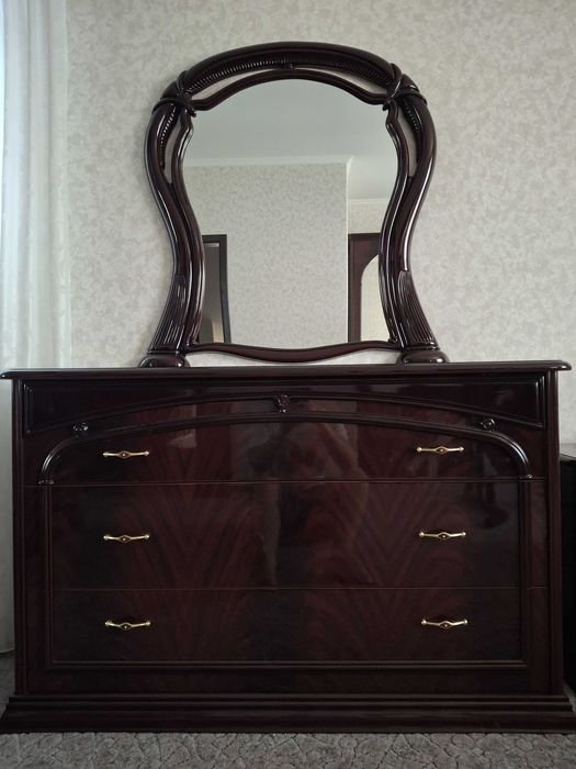 Спальний гарнітур Італія