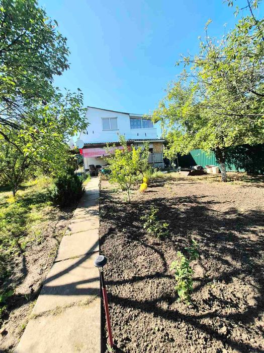 Продам добротну та облаштовану дачу в с.Кандаурово. Торг!