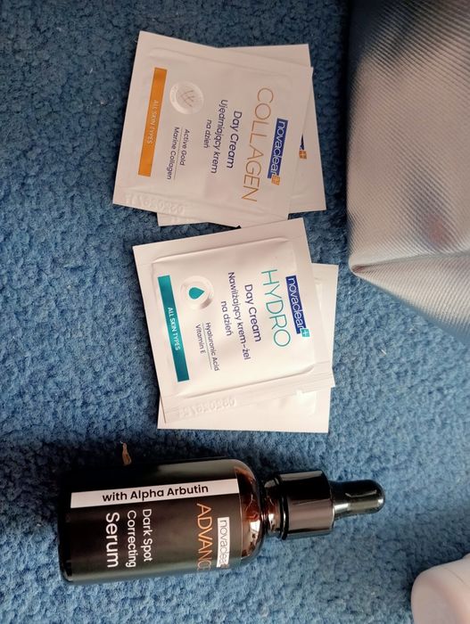 Kosmetyczka +próbki