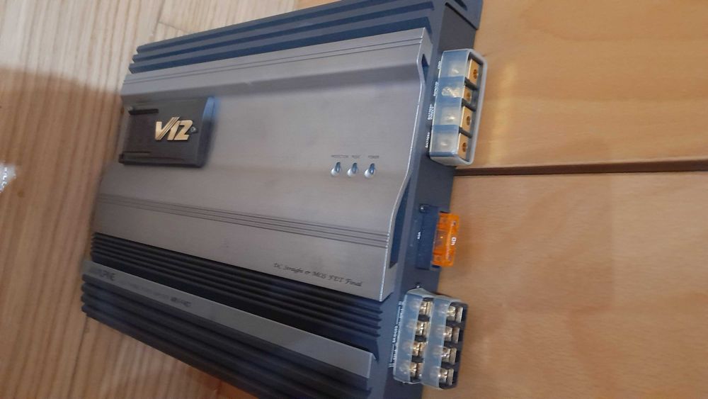 Amplificador Alpine V12