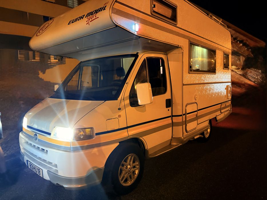 Fiat ducato 2.5 totalmente equipada 6lugares de livrete