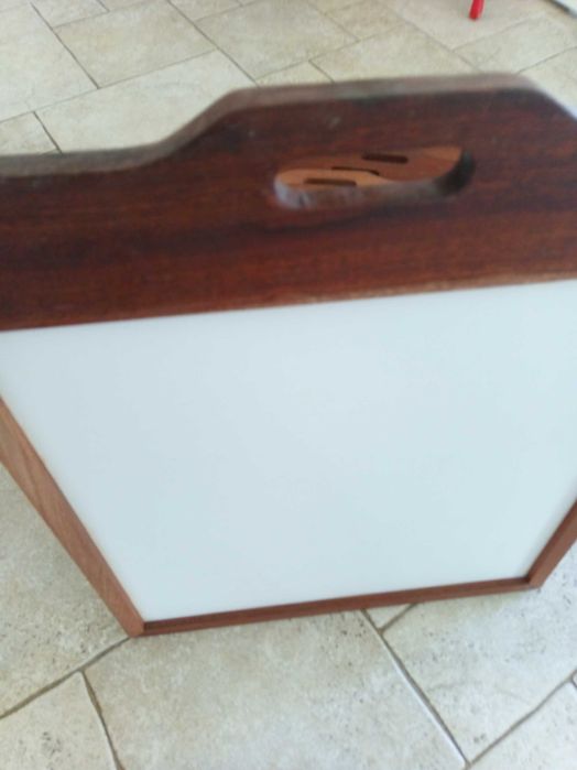 Prancheta de trabalho para oficina de cerâmica/atelier de ofícios