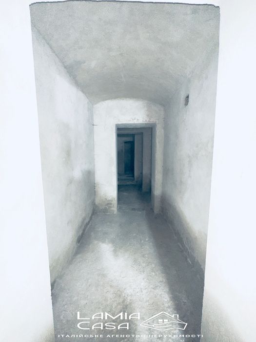 Продаж комерційного приміщення вул. Вавілова (центр)