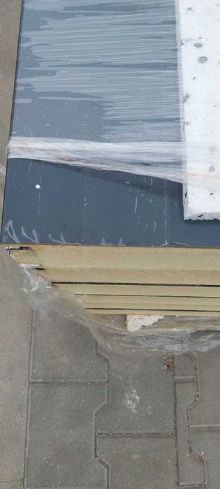 Płyta warstwowa z PIR ścienna 80 mm ral 7016/9010 L/L