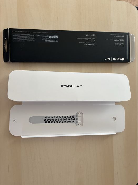 Bracelete Apple Watch Nike Sport Band 44mm (Original - Caixa Completa)