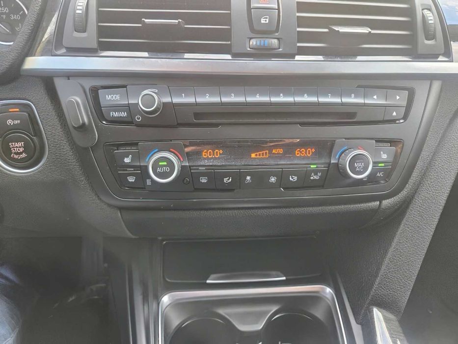 BMW 320i      2015