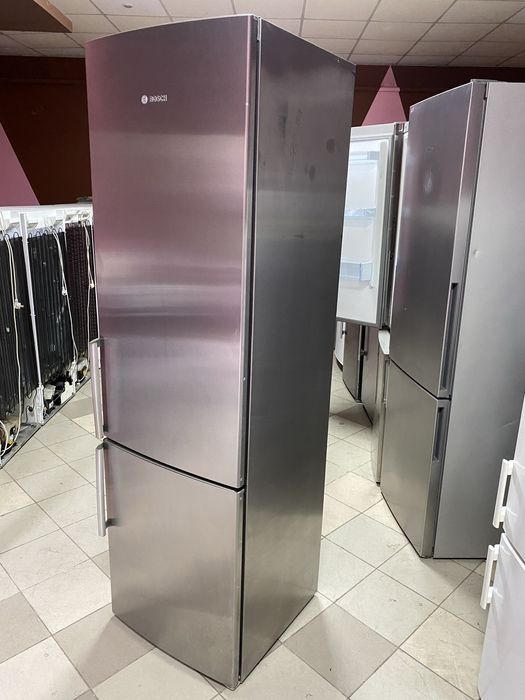 Двухкамерный холодильник BOSCH NoFrost FD8802