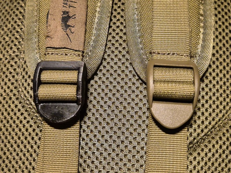 Fivela Ajustável para Correia 20mm