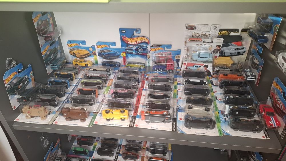 hot wheels мейн спецсерія