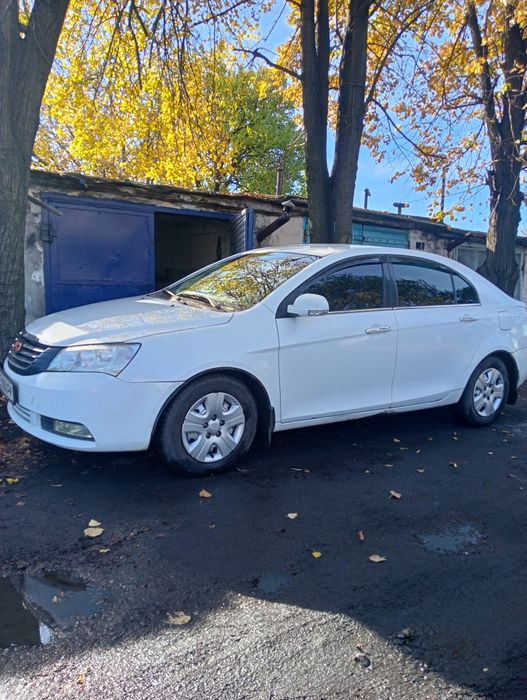 Продам Джили Эмгранд ес7