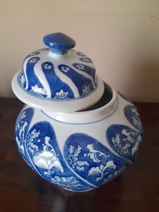 Pote Chinês da Dinastia Tang