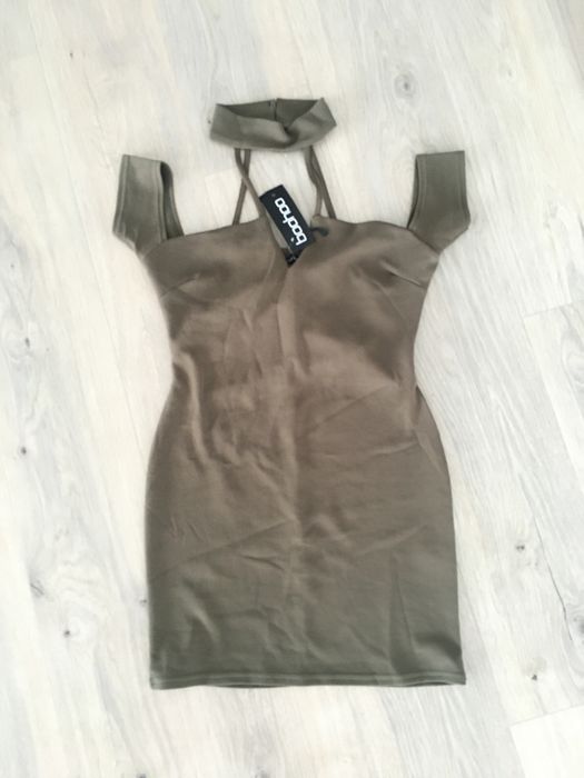Zielona sukienka Khaki rozmiar 42