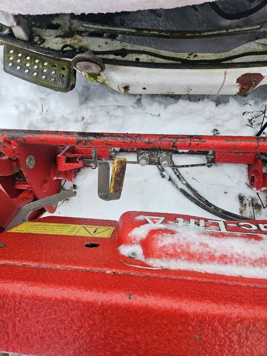 Tur Zetor Proxima Track-Lift