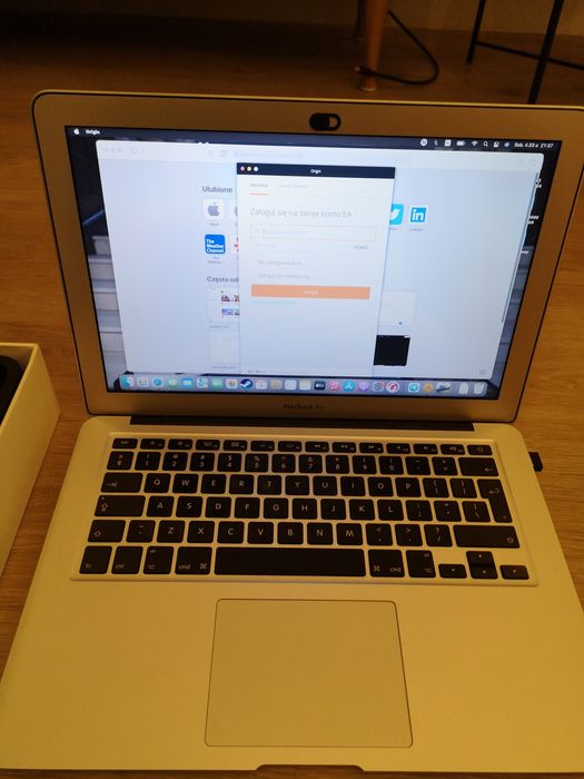 Apple Macbook AIR