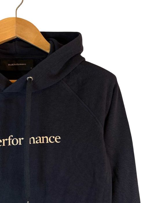 Bluza z kapturem peak performance granatowa z logiem m