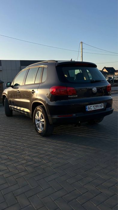 Volswagen Tiguan 2015 2.0 бенз