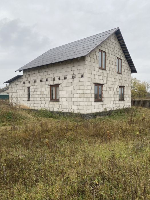 Терміново продам новий будинок в смт.Брусилів 70 км.,м.Киів