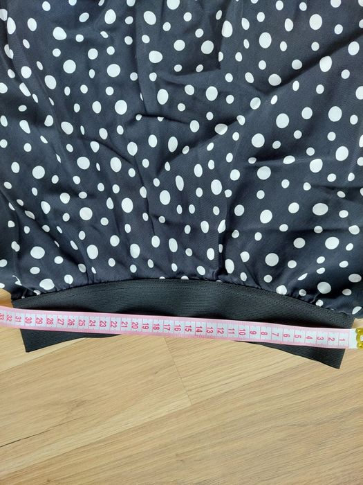 Spódniczka czarna w kropki