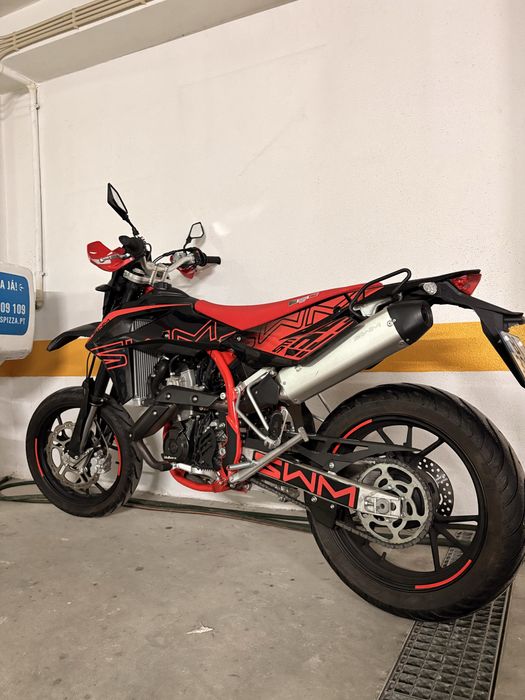 Swm  sm 125 r supermotard