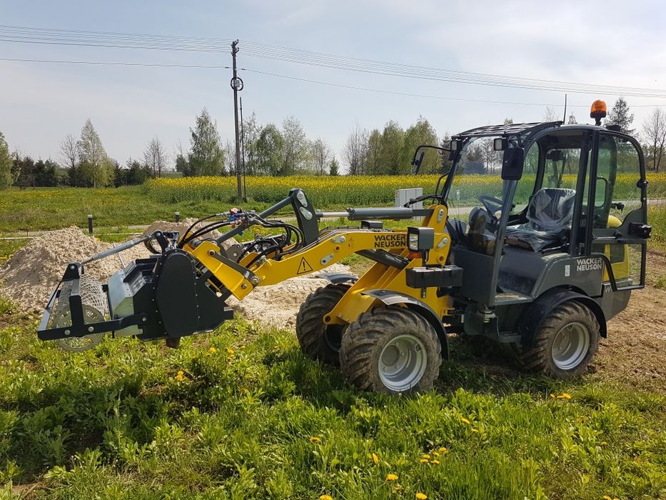 Prace ziemne Miniładowarka Glebogryzarka  separacyjna