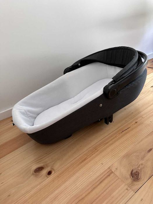 Chicco Carrinho de Passeio Trio Best Friend Pro COMFORT i-Size