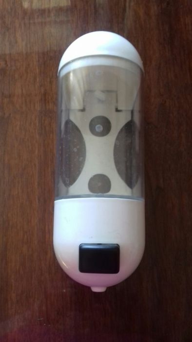 Продаю дозатор для жидкого мыла