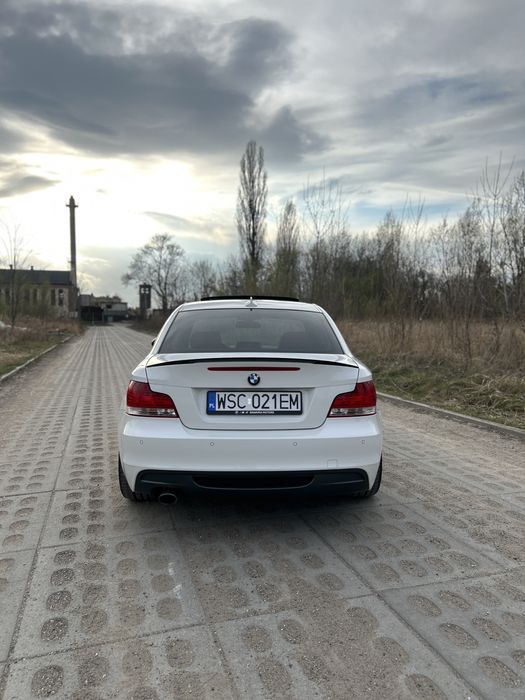 Bmw 120d e82– M-pakiet—CZERWONY ŚRODEK-automat-serwis ASO-Navi-