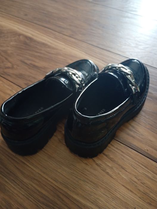 Sprzedam buty dla dziewczynki roz 29