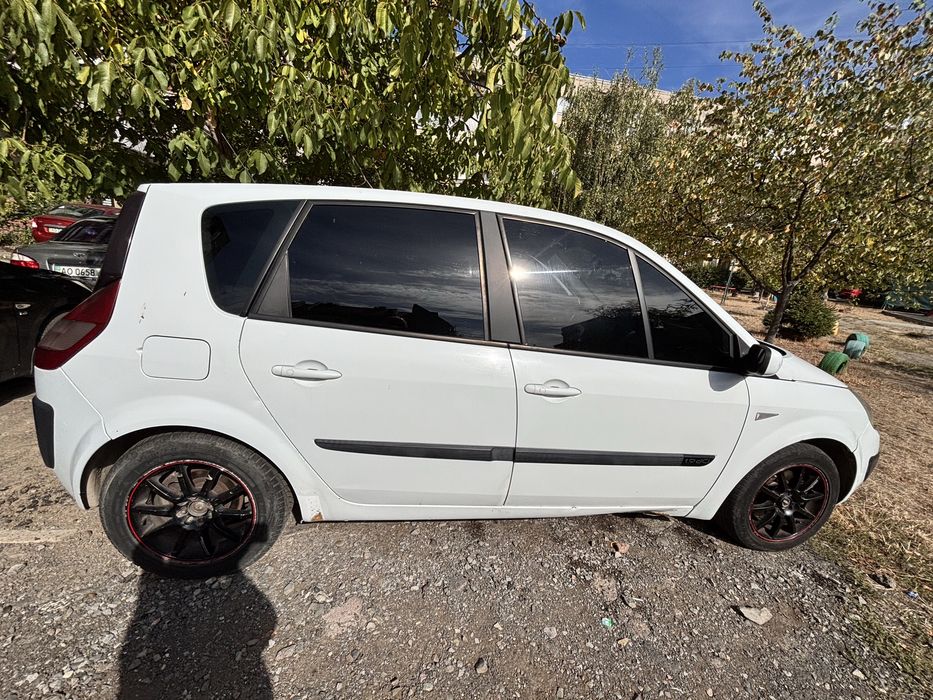 Продам Renault Scenik 2 .