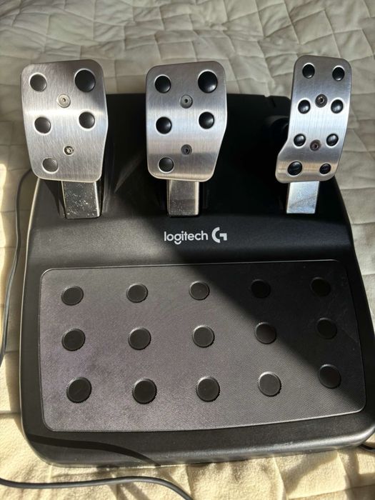 Продам руль logitech g920