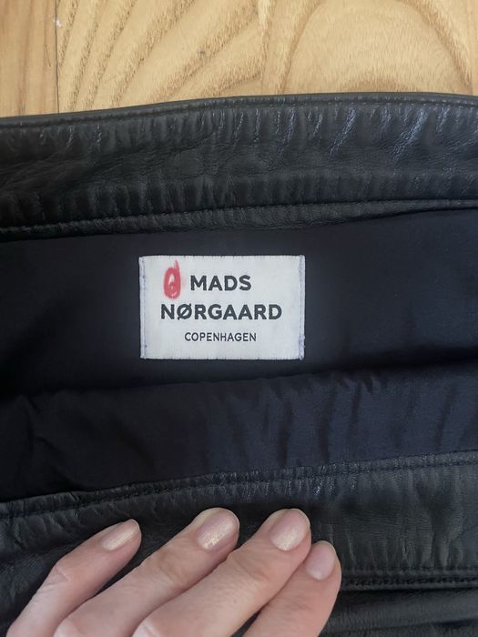 Prawdziwa skóra , mini spódniczka Mads Norgaard copenhagen