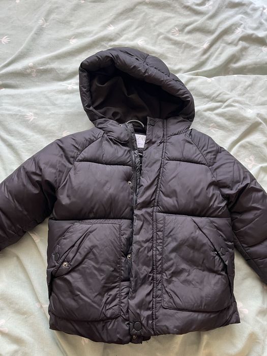 Продам дитячу куртку Zara
