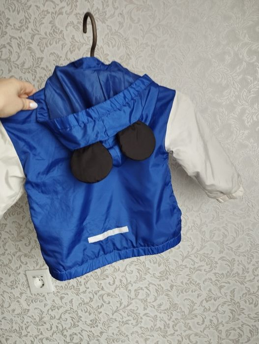 Вітровка. Куртка. курточка . HM