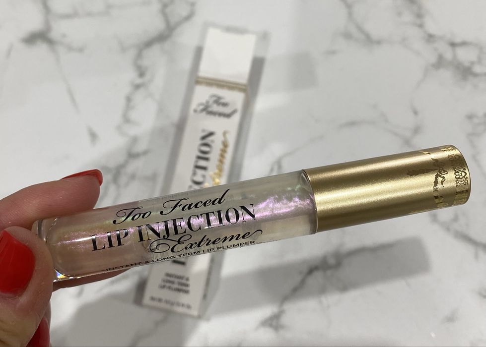 Nowy błyszczyk powiększający usta Too Faced Lip Injection extreme