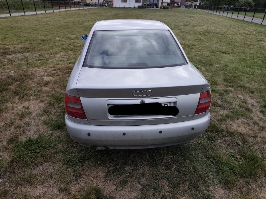 Audi a4 b5 1997 benzyna 1.6