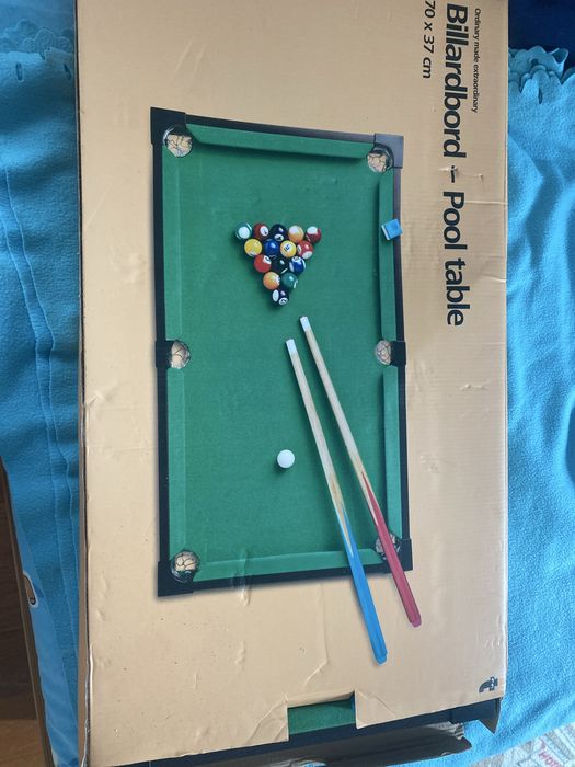 Mesa de bilhar pequena