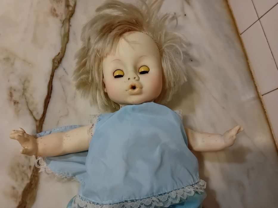 Boneca Antiga (Estado Razoável)
