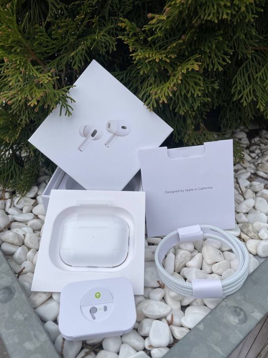 Airpods pro 2  модель на розʼємі (Type-c)