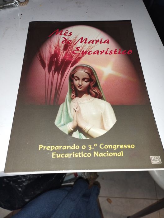 Livro "Mês de Maria Eucarístico"