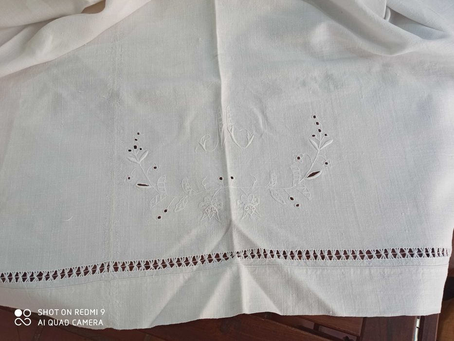 Vende-se linho antigo