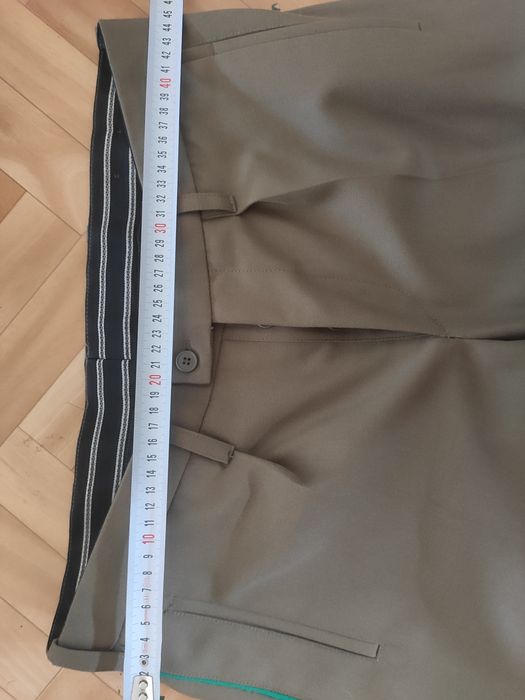 Spodnie khaki, wojskowe