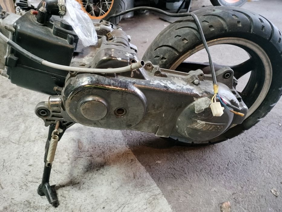 Silnik gy6 80ccm