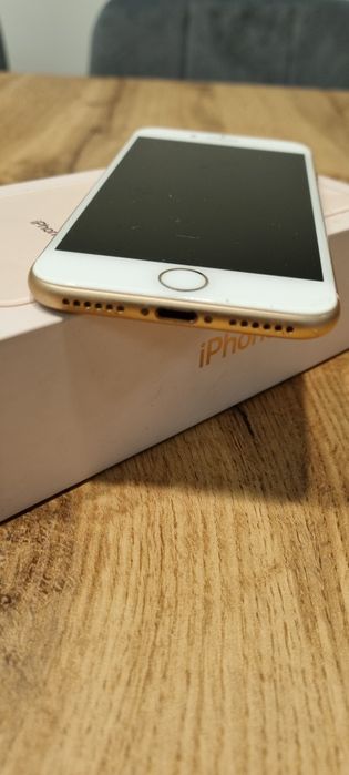 Sprzedam Iphone 8