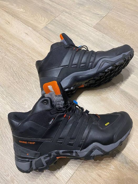 чорні чоловічі туристичні черевики Adidas Terrex Skychaser GORE-TEX